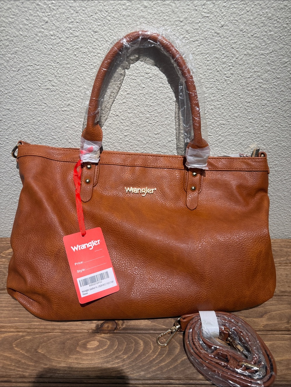 Wrangler Brown Leather Purse with Gold Logo / CCW pocket